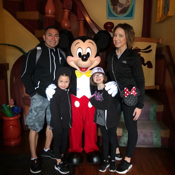 Meet your Posher, Amanda - Picture 4 of 8